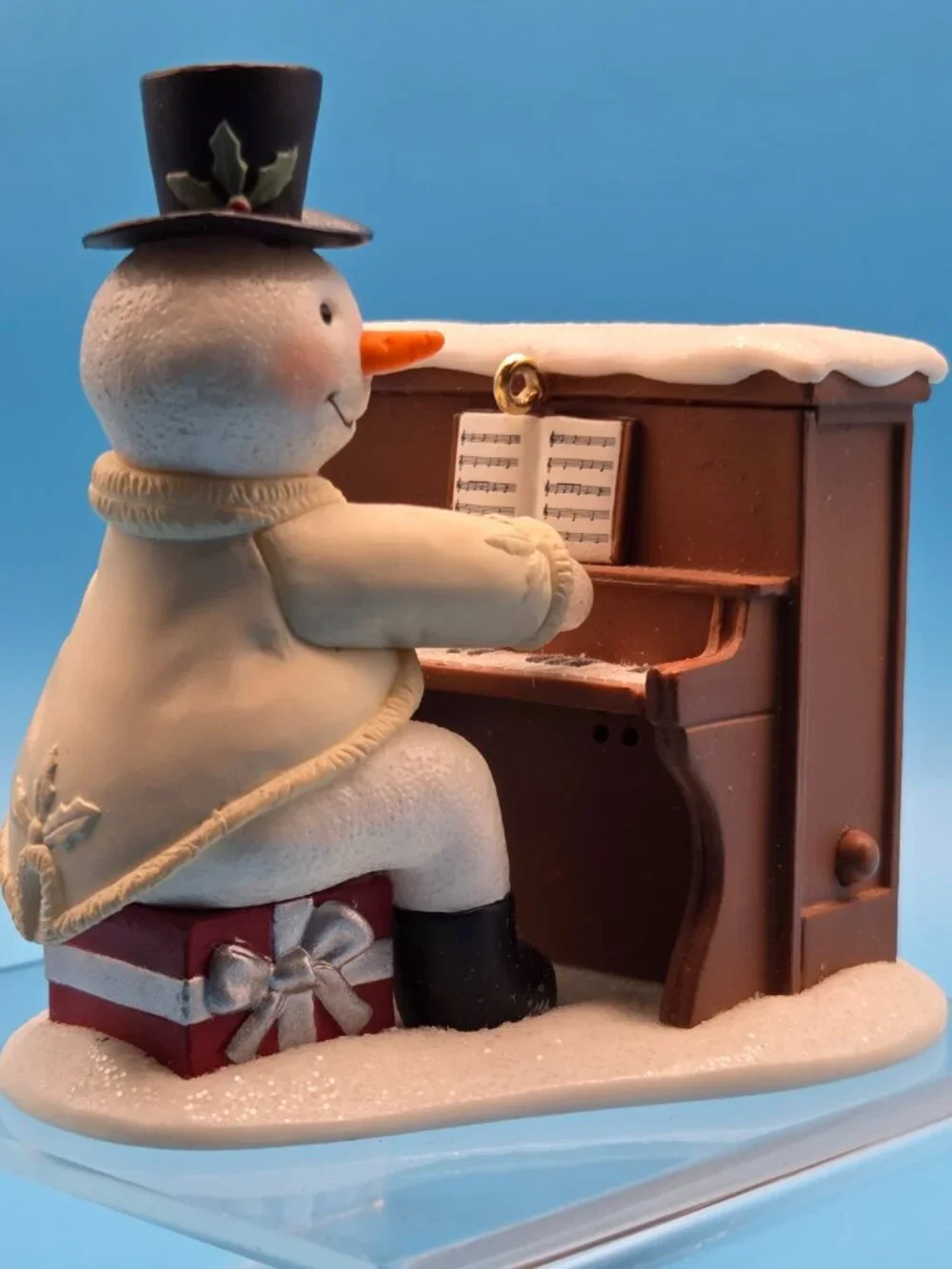 Hallmark Keepsake Ornament 2009 
